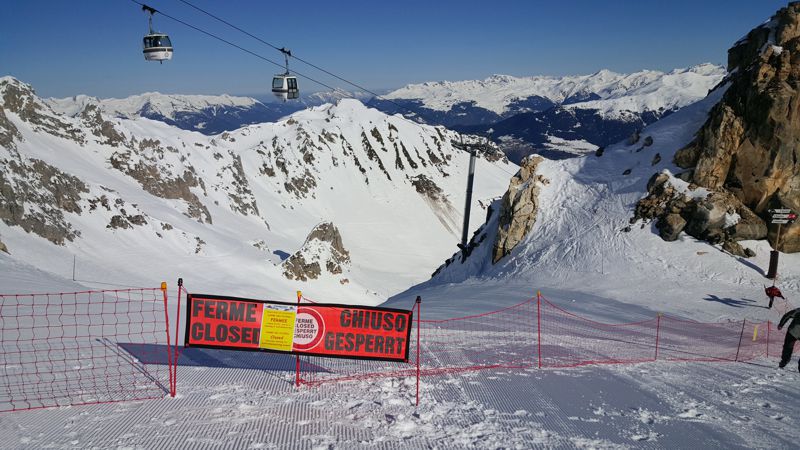 Reserved_slope_SDT_Courchevel_2016.jpg