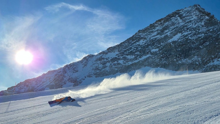 8 Hintertux 2025 - Action.jpg