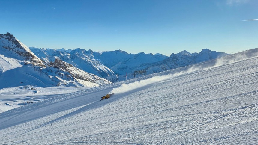 9 Hintertux 2025 - Action.jpg