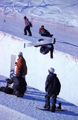 Jeff Greenwood in pipe.jpg