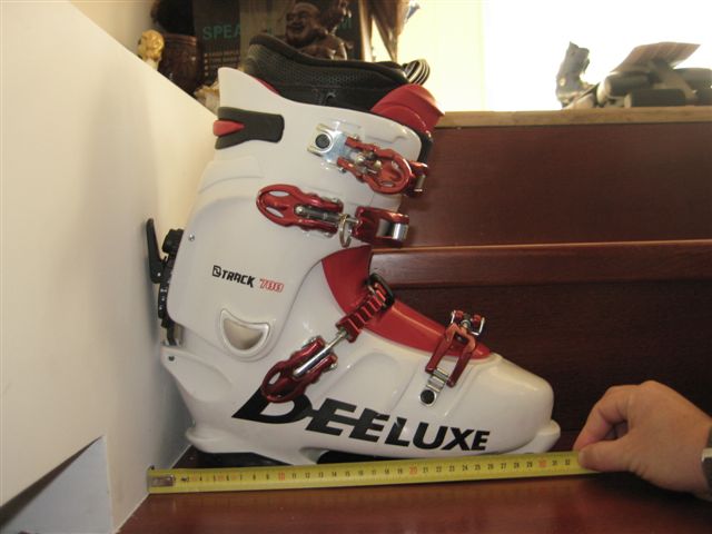 deeluxe track 700 size 28,5.jpg