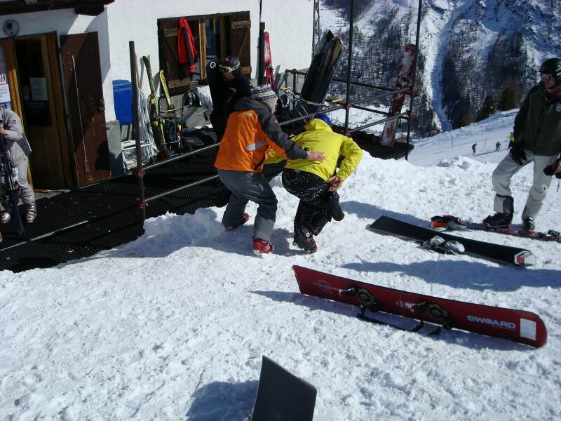 cara ti dispiace se ti tocco il back.jpg